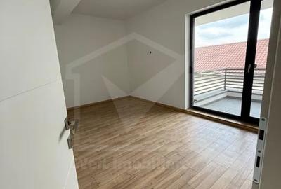 Duplex, 280 mp, cartier Voronet