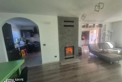 Casă cu 4 camere cu Teren 700 Mp în Girov - 3