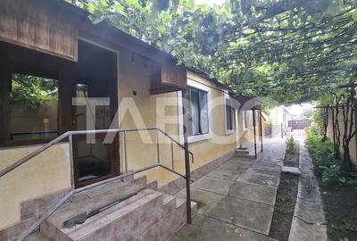 Casă individuală cu 3 camere cu Canalizare în Turnișor