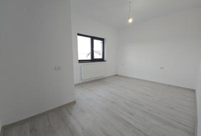 Casă cu 4 camere cu Teren 220 Mp în Berceni - 9