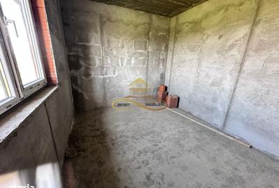 Casă cu 3 camere în Siretu - 7