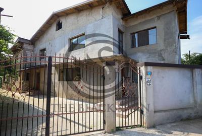 Casa/Vila cu 8 camere de vanzare | Strejnicu, Prahova | C...
