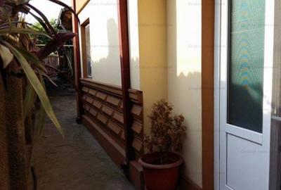 Casă cu 7 camere cu Teren 400 Mp în Central - 8