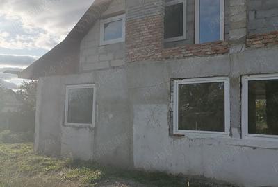 Casă cu 2 camere cu Teren 1440 Mp în Central - 16