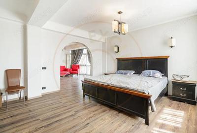 Casă cu 7 camere cu Teren 300 Mp în Colentina - 13