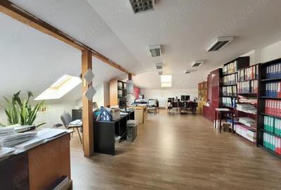 Spațiu comercial, de 100 mp, în Central - 12