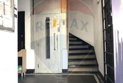 Apartament cu 4 camere nemobilat in P-ta Victoriei langa Orange - 10