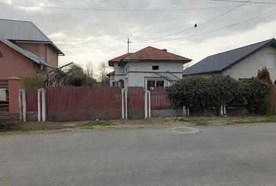 Casă cu Teren 928 Mp în Central - 4