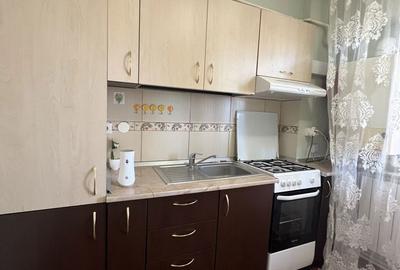 Garsonieră decomandată în Barieră - 8