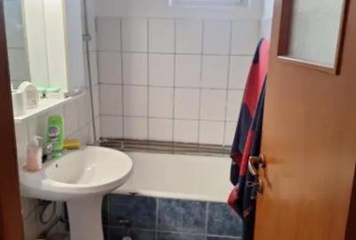 Apartament cu 2 camere decomandat în Rulmentul - 3