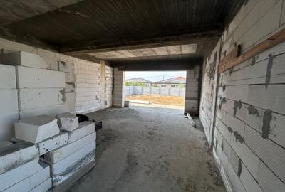 Casa plan parter, 600 mp, 115 mp utili, Metro - 2