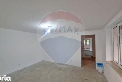 Casă cu 3 camere cu Teren 800 Mp în Corunca - 13