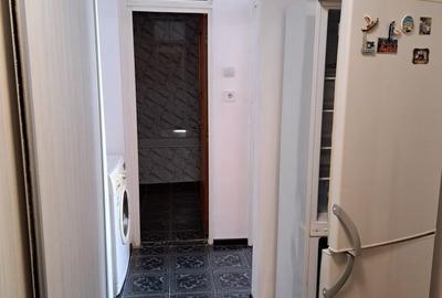 APARTAMENT DE ÎNCHIRIAT CU DOUĂ CAMERE IN ZONA APUSULUI-MILITARI SEC.6 - 9