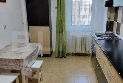 Apartament cu 3 camere decomandat în Cetate - 10