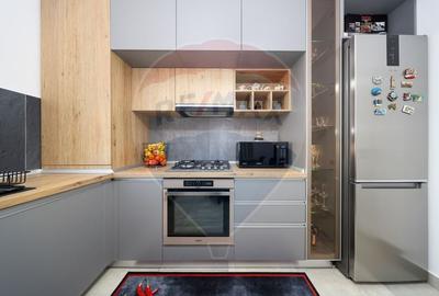 Apartament cu 2 camere decomandat în Tractorul - 14