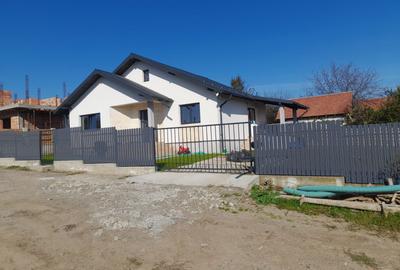 Casă superbă, finalizată, la preț de apartament - 8