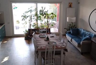 Vila  - Mamaia Sat - pe malul lacului - 4