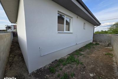 Casă cu 3 camere cu Teren 300 Mp în Circumvalațiunii