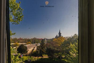 Spatiu de birouri cu vedere spre Catedrala, in Palatul Marschall - 0% - 11