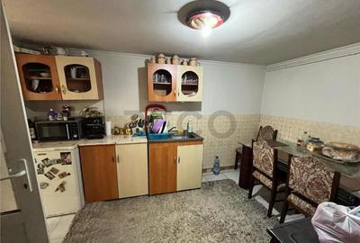 Casă cu 4 camere cu Teren 1439 Mp în Sălard - 8