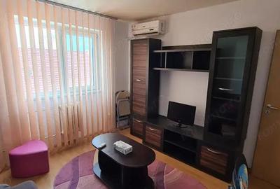 Apartament cu 1 Camera Mobilat Bulevardul Ceta?ii-Comision %-49500 Euro