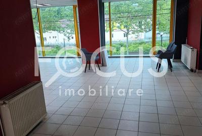 Spatiu comercial cu vitrina de inchiriat in Resita COMISION 0% - 5