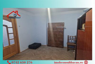 Casă cu 3 camere cu Teren 1877 Mp în Est - 9