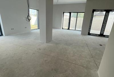 Casa Noua!  Vila Individuala  4 camere   P+1E Tunari 230 000eur - 1