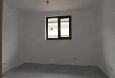 Casă cu 4 camere cu Teren 460 Mp în Nojorid