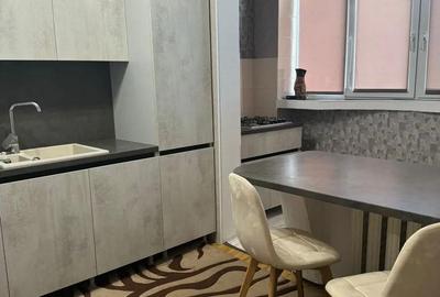 Garsonieră decomandată în Soarelui