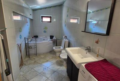 Casă cu 4 camere cu Teren 850 Mp în Central - 19