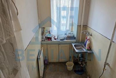Apartament cu 2 camere semidecomandat în Florilor - 3