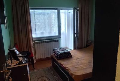 Apartament cu 3 camere semidecomandat în Central - 7