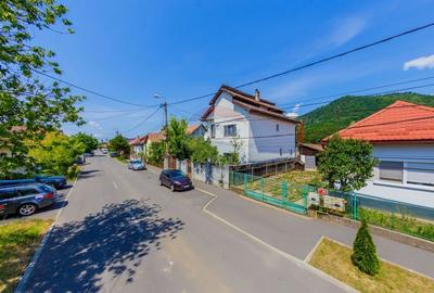 Casă cu 4 camere cu Teren 1190 Mp în Central - 11