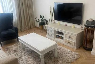 Apartament cu 4 camere decomandat, mobilat în Brâncoveanu