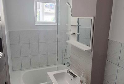 Apartament cu 2 camere decomandat în Tractorul - 4