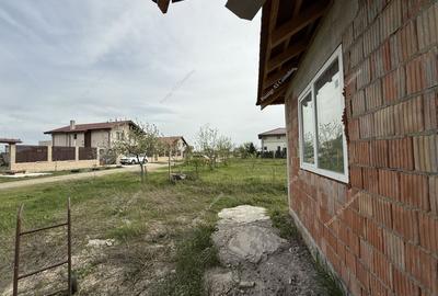 Casa la rosu dispusa pe Parter | 740 Teren | Sag - 2