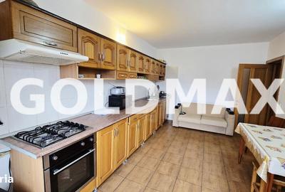 Casă cu 5 camere cu Teren 921 Mp în Bascov