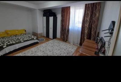 Apartament cu 2 camere semidecomandat în Progresul - 4