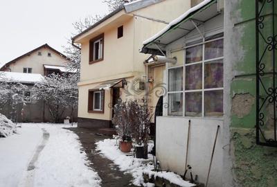 Vand casa cu 3 apartamente Brasovul Vechi, Blumana ideala pentru clinica. - 2