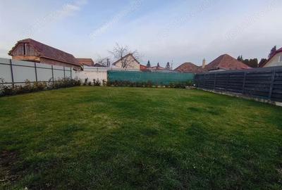 Casă cu Teren 750 Mp în Unirii - 1