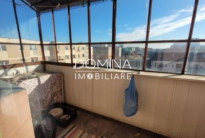 Apartament cu 2 camere decomandat în 9 Mai - 9