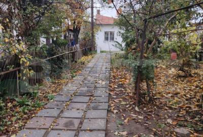 Proprietate in zona Parcului N Romanescu, casa batraneasca s - 1