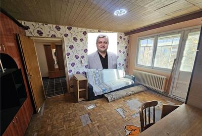 Apartament cu 2 camere semidecomandat în Micro I - 2