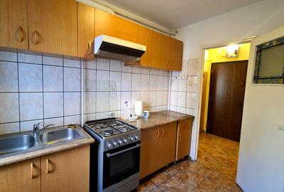 Apartament cu 3 camere semidecomandat, mobilat în Gării - 2