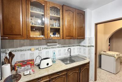 Apartament cu 4 camere decomandat în Central - 3