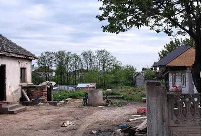 Casă cu 2 camere cu Teren 1937 Mp în Ciupercenii Noi