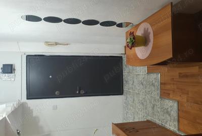 Inchiriez apartament 2 camere - 1