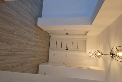 Apartament cu 3 camere decomandat în Central - 3
