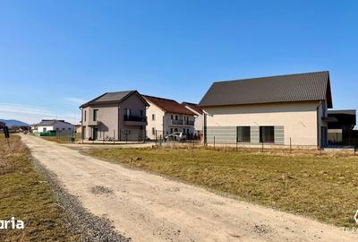 Teren de 383 mp, în Central - 3